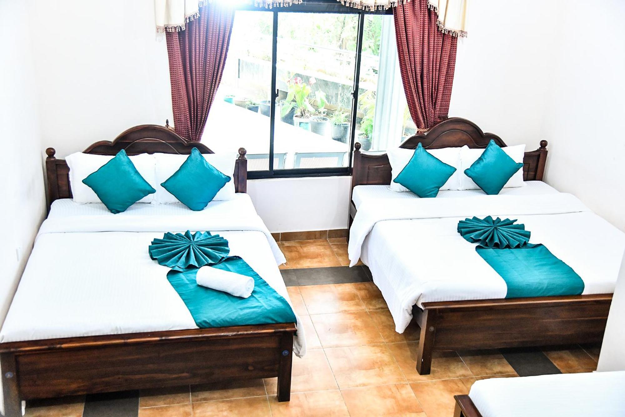 Sri Krishna Bhavan Hotel 哈顿 外观 照片