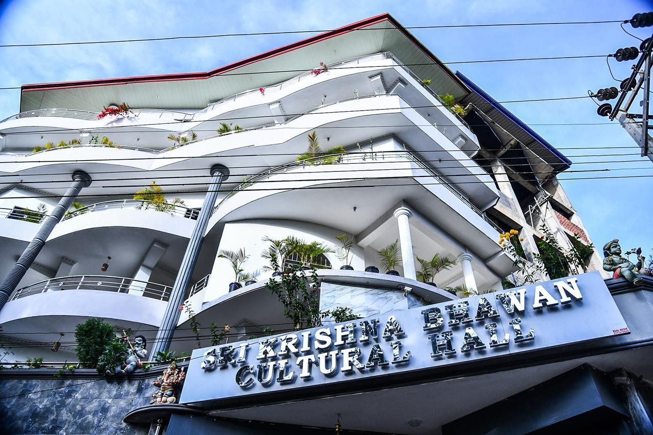 Sri Krishna Bhavan Hotel 哈顿 外观 照片