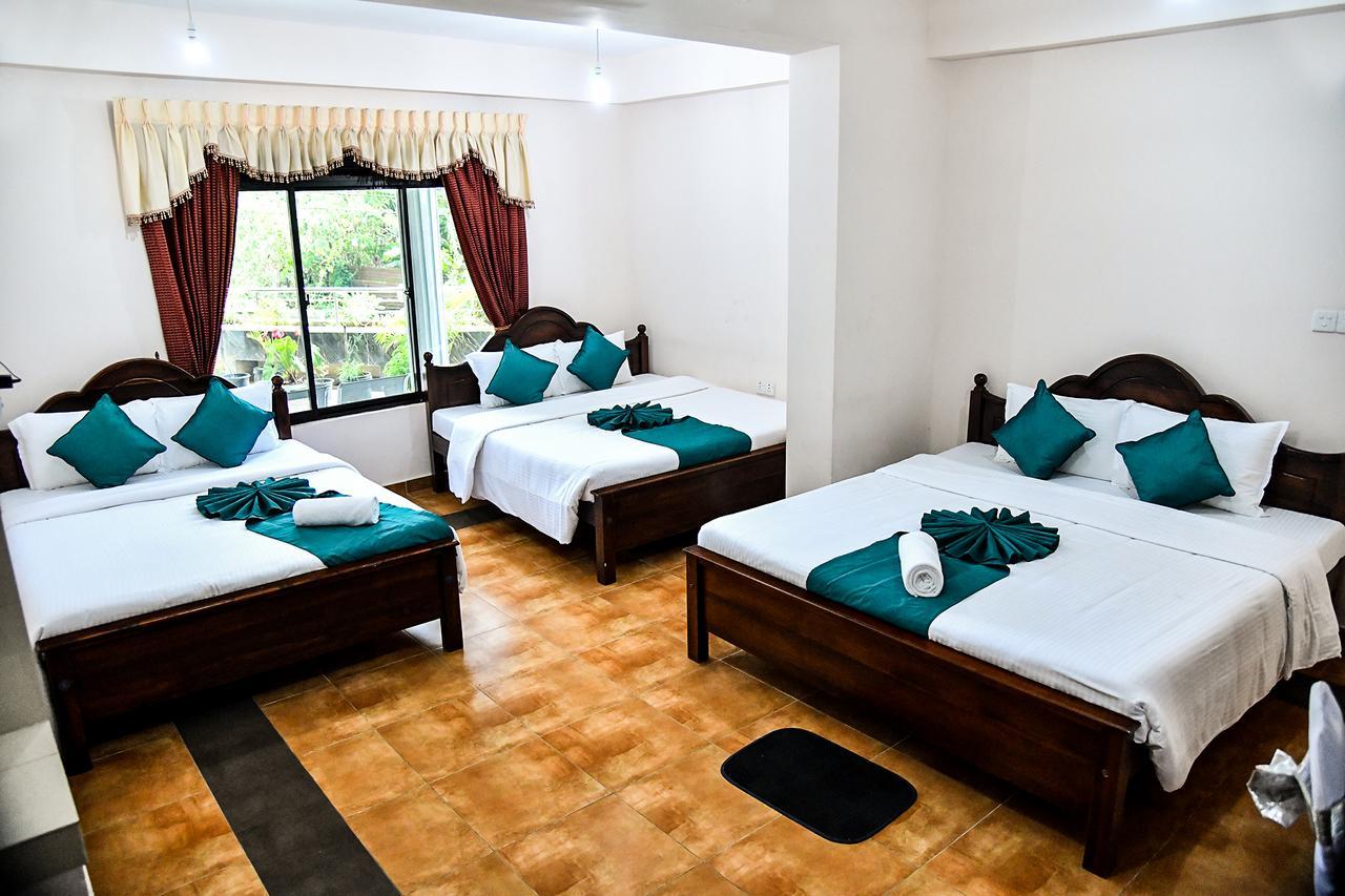 Sri Krishna Bhavan Hotel 哈顿 外观 照片